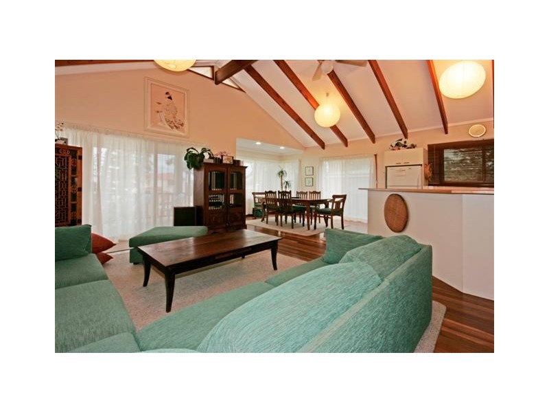 15 Sandy Place, Long Beach NSW 2536