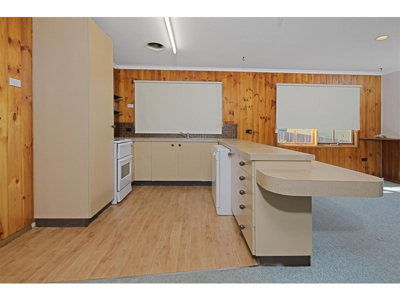 28 Johnson Place, Surf Beach NSW 2536