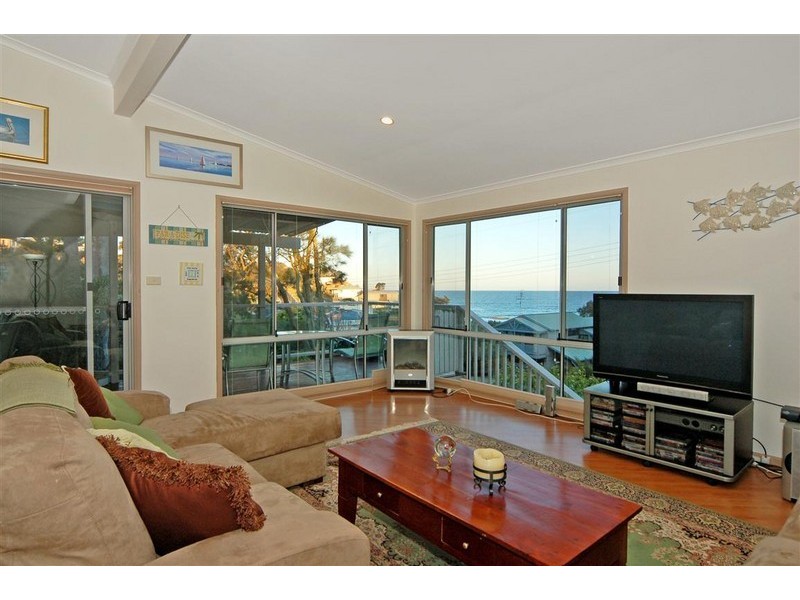 16 Tallawang Avenue, Malua Bay NSW 2536