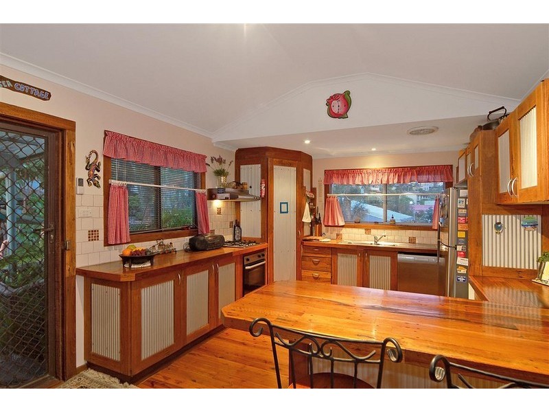 16 Tallawang Avenue, Malua Bay NSW 2536