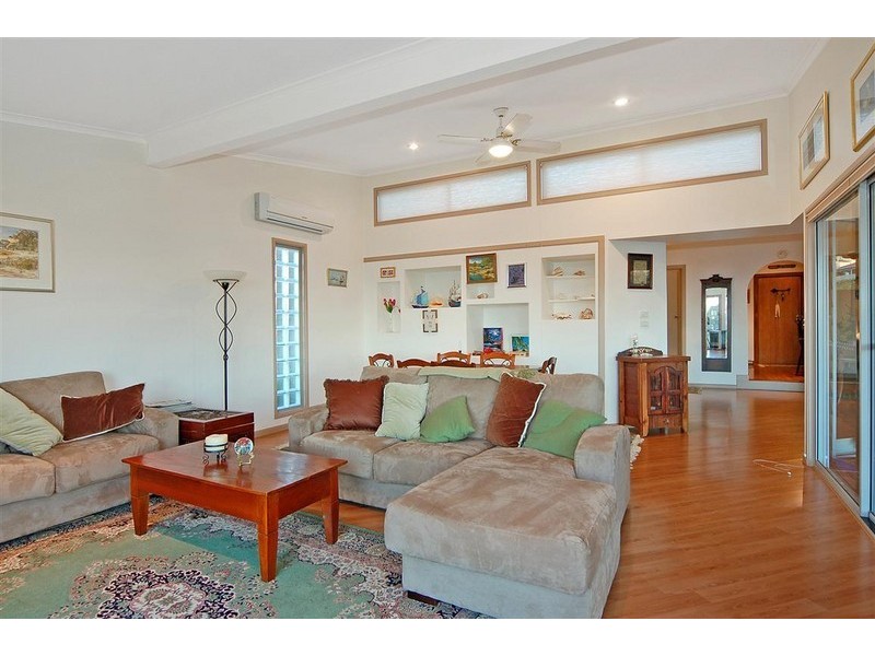 16 Tallawang Avenue, Malua Bay NSW 2536