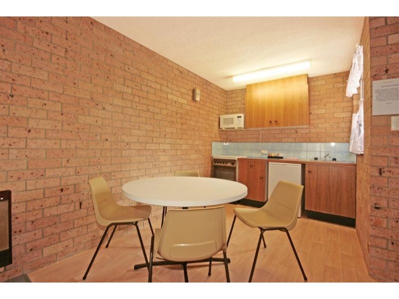 18 Imlay Street, Broulee NSW 2537
