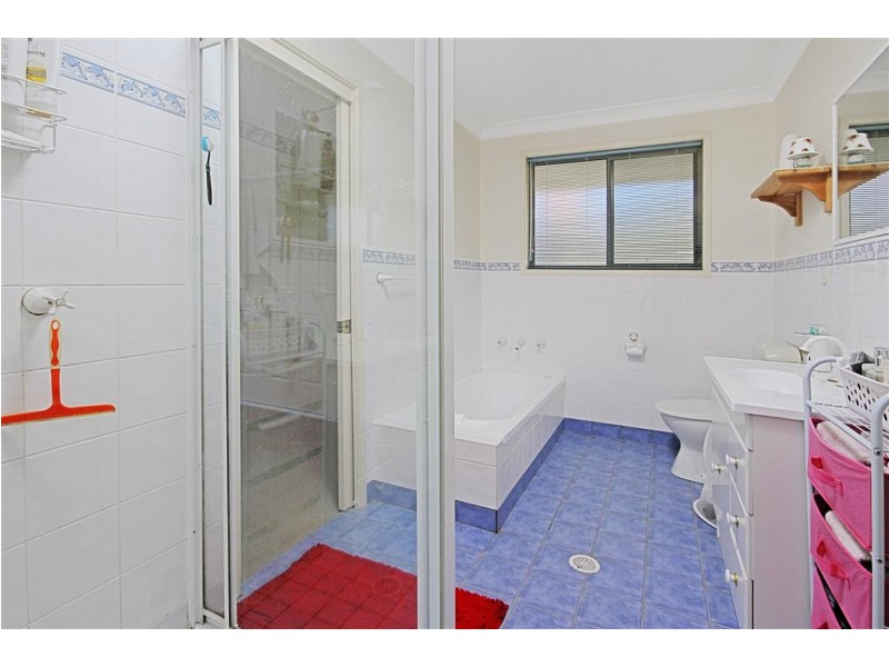 2/74 Hume Road, Sunshine Bay NSW 2536