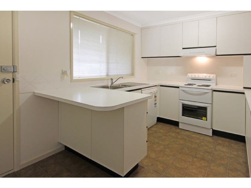 2/708-710 Beach Road, Surf Beach NSW 2536