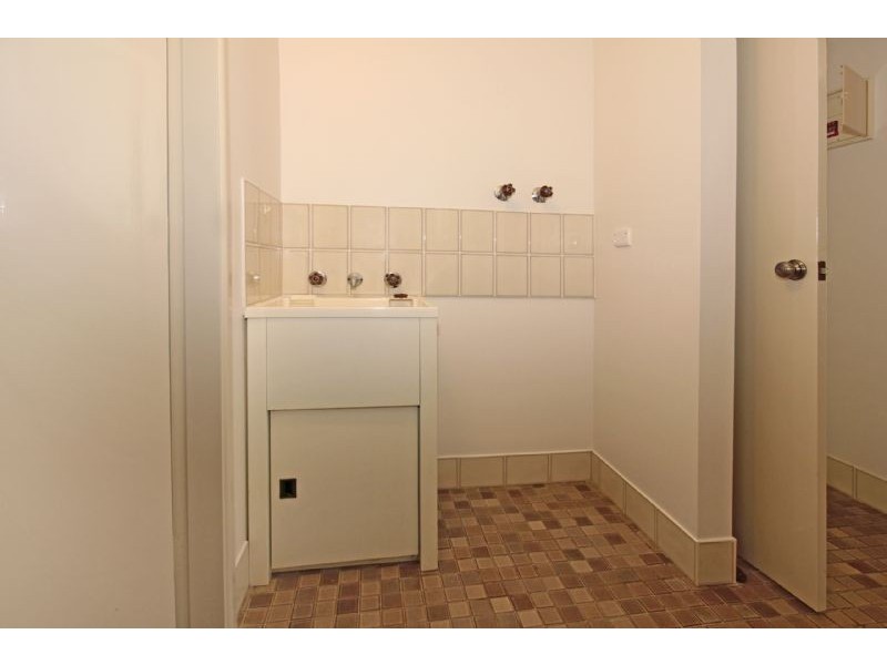 2/708-710 Beach Road, Surf Beach NSW 2536