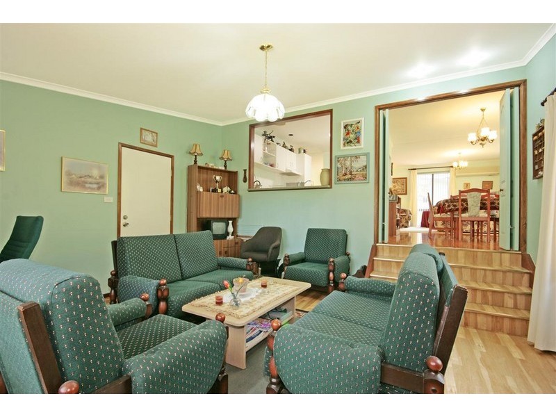 8  Bay View Street, Surf Beach NSW 2536