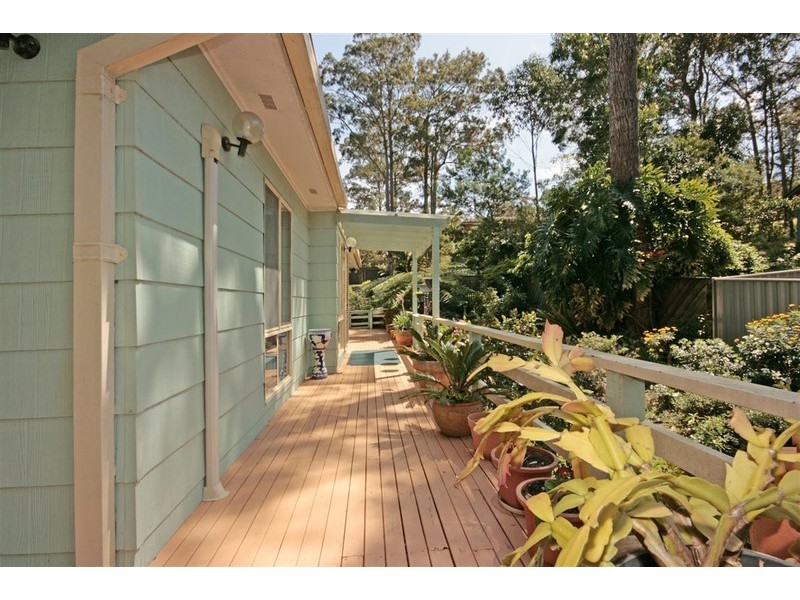 8  Bay View Street, Surf Beach NSW 2536