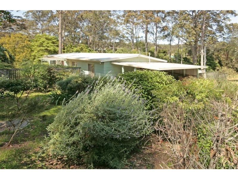 8  Bay View Street, Surf Beach NSW 2536