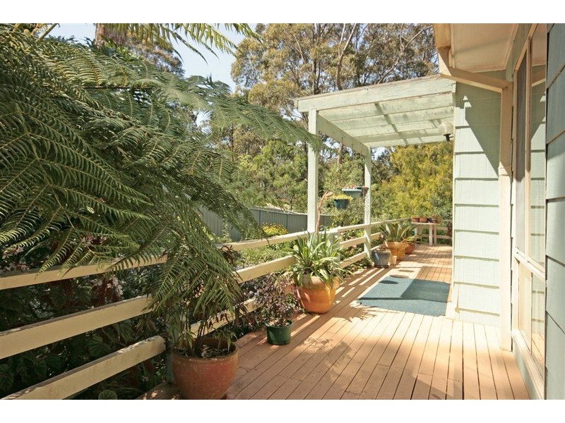 8  Bay View Street, Surf Beach NSW 2536