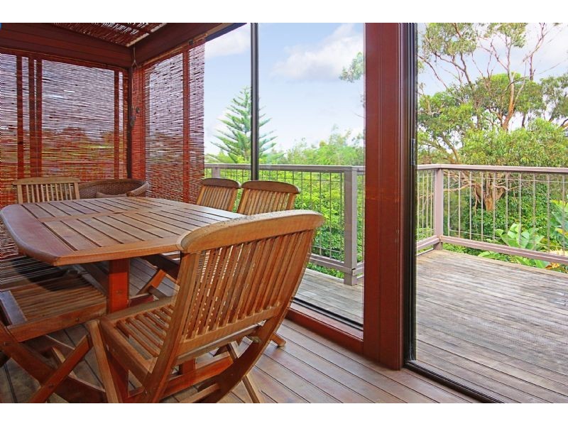 19 Tallawang Ave, Malua Bay NSW 2536