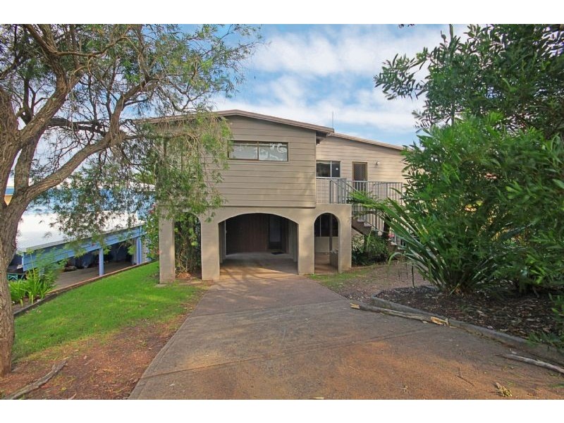 19 Tallawang Ave, Malua Bay NSW 2536