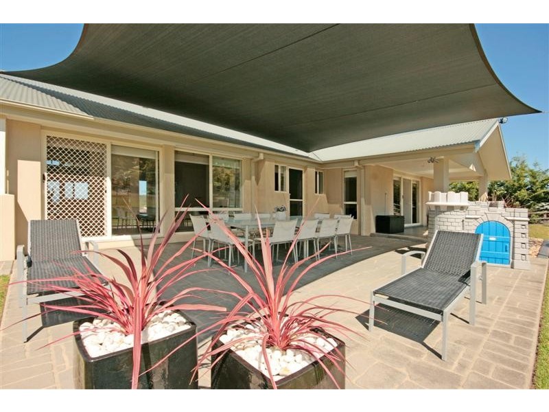 165 George Bass Drive, Surf Beach NSW 2536