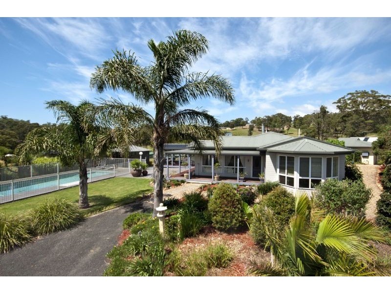 33 McBride Close, Malua Bay NSW 2536