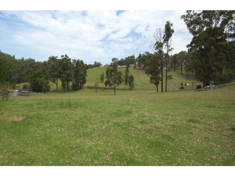 33 McBride Close, Malua Bay NSW 2536