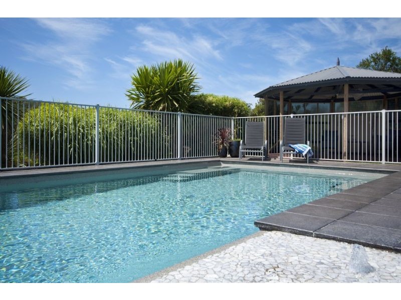 33 McBride Close, Malua Bay NSW 2536