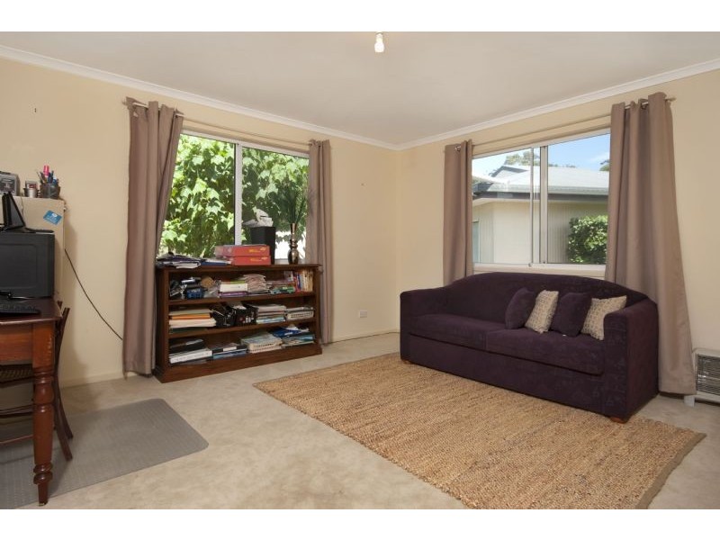 33 McBride Close, Malua Bay NSW 2536