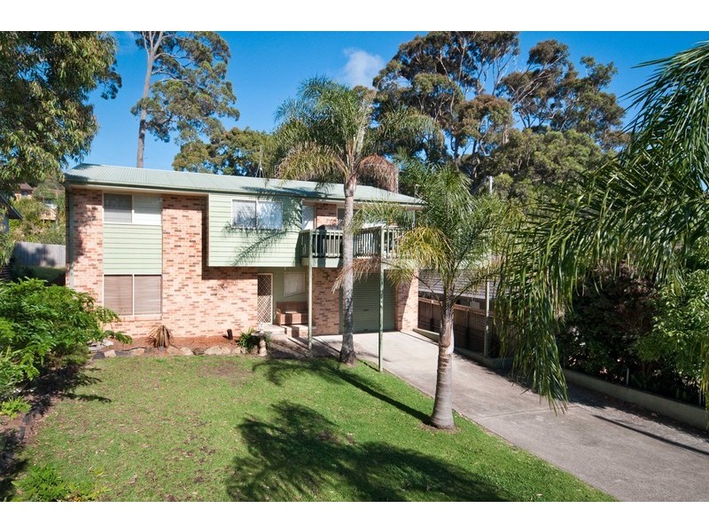 13 Euroka Ave, Malua Bay NSW 2536