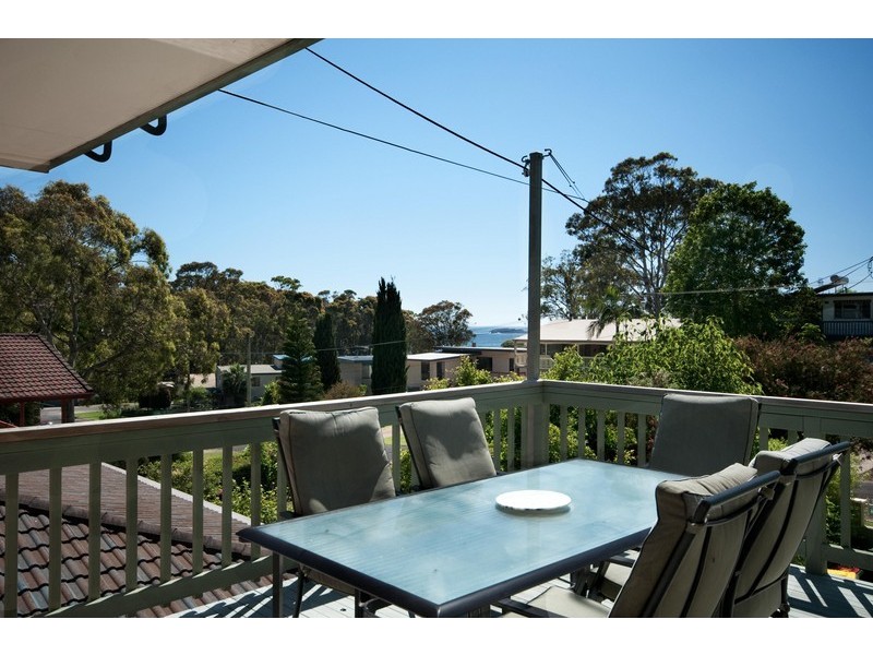 13 Euroka Ave, Malua Bay NSW 2536
