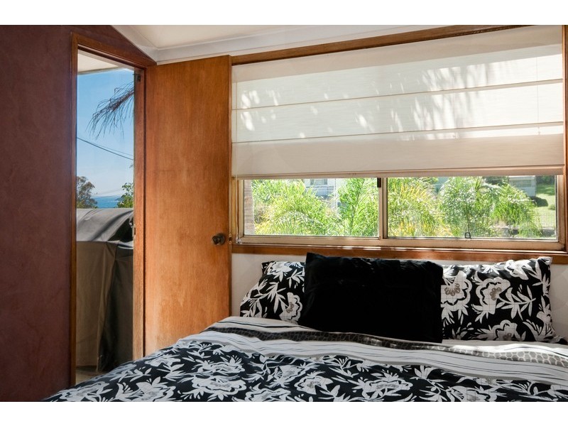 13 Euroka Ave, Malua Bay NSW 2536