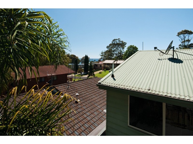 13 Euroka Ave, Malua Bay NSW 2536