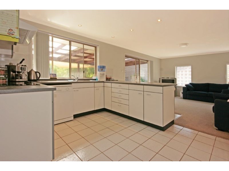 1 Pendula Place, Maloneys Beach NSW 2536