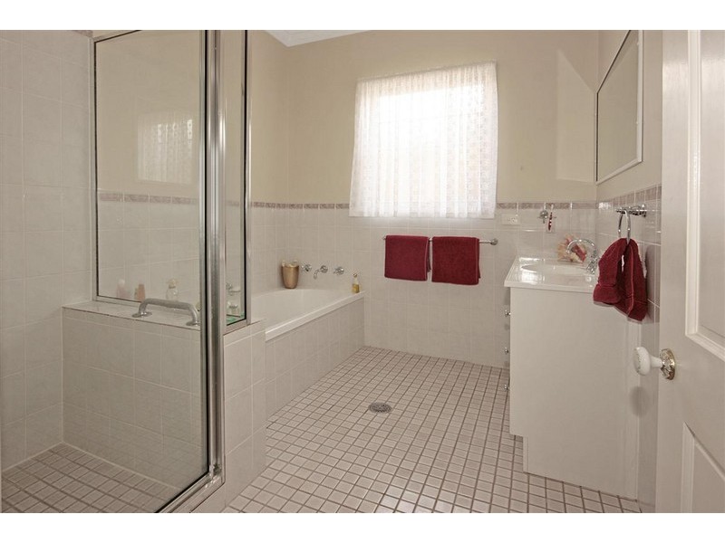 12 Willow Court, Maloneys Beach NSW 2536