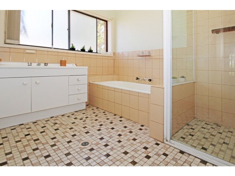 40 Calga Crescent, Catalina NSW 2536