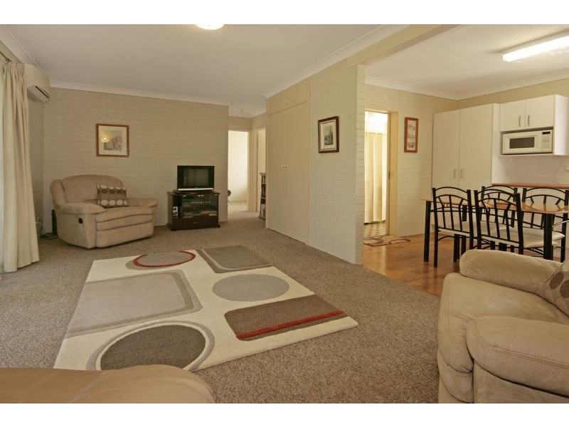 1/30 Matthew Pde, Batehaven NSW 2536