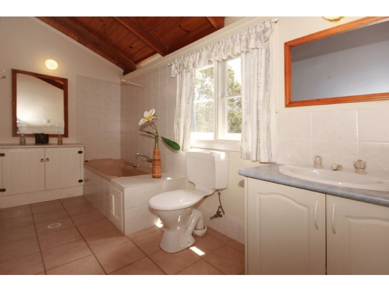 148 Clyde Road, North Batemans Bay NSW 2536