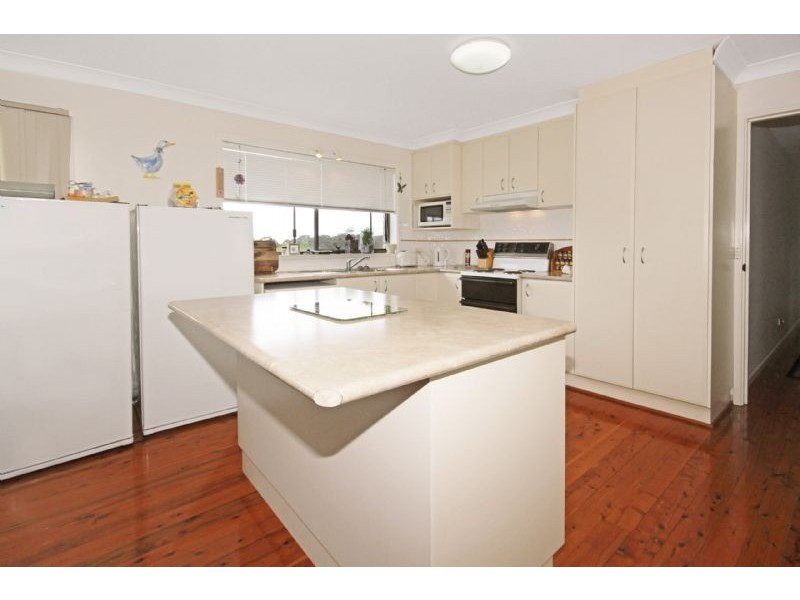 46 Pacific Road, Surf Beach NSW 2536