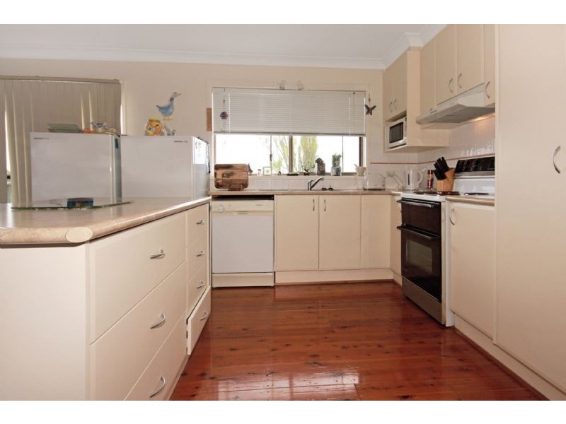 46 Pacific Road, Surf Beach NSW 2536