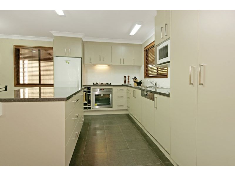 8 Sunset Street, Surfside NSW 2536