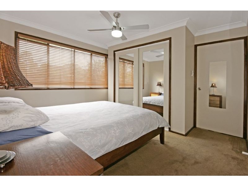 8 Sunset Street, Surfside NSW 2536