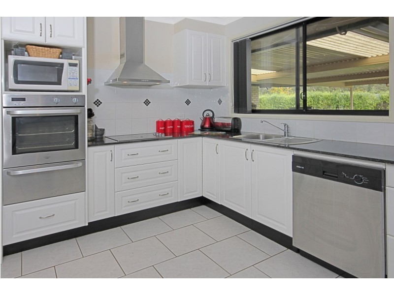 100 Clyde View Drive, Long Beach NSW 2536