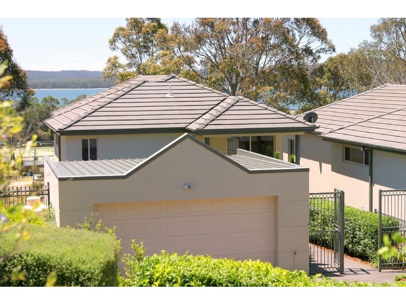 13 Sanctuary Place, Catalina NSW 2536