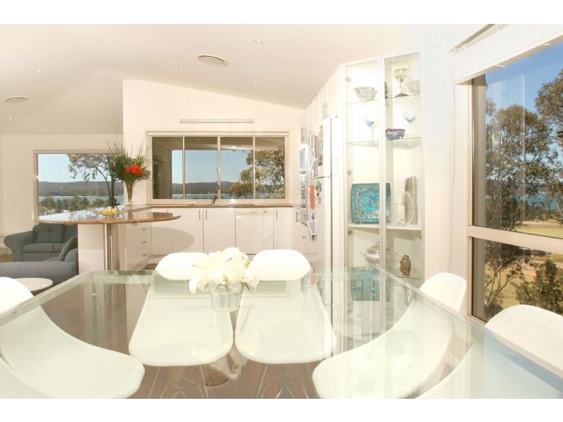 13 Sanctuary Place, Catalina NSW 2536