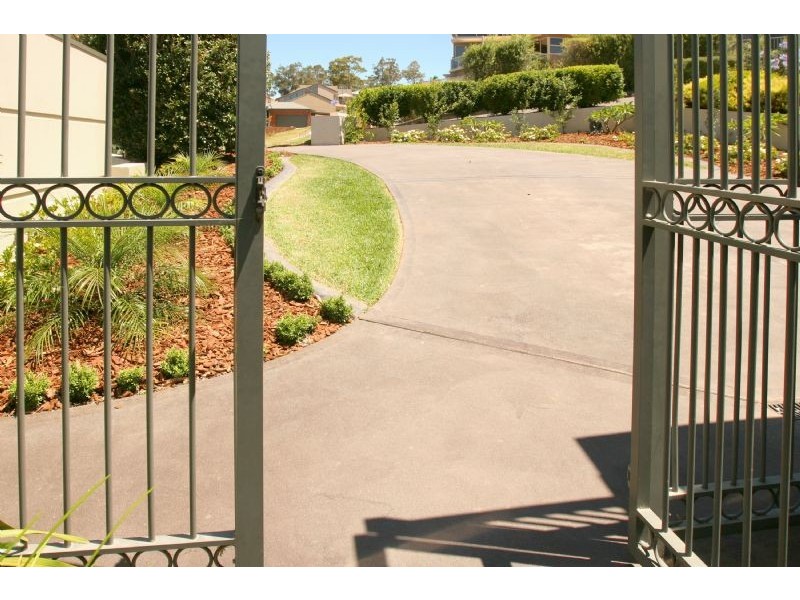 13 Sanctuary Place, Catalina NSW 2536