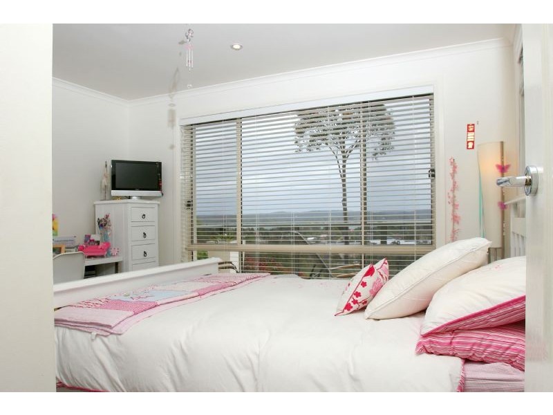 13 Sanctuary Place, Catalina NSW 2536