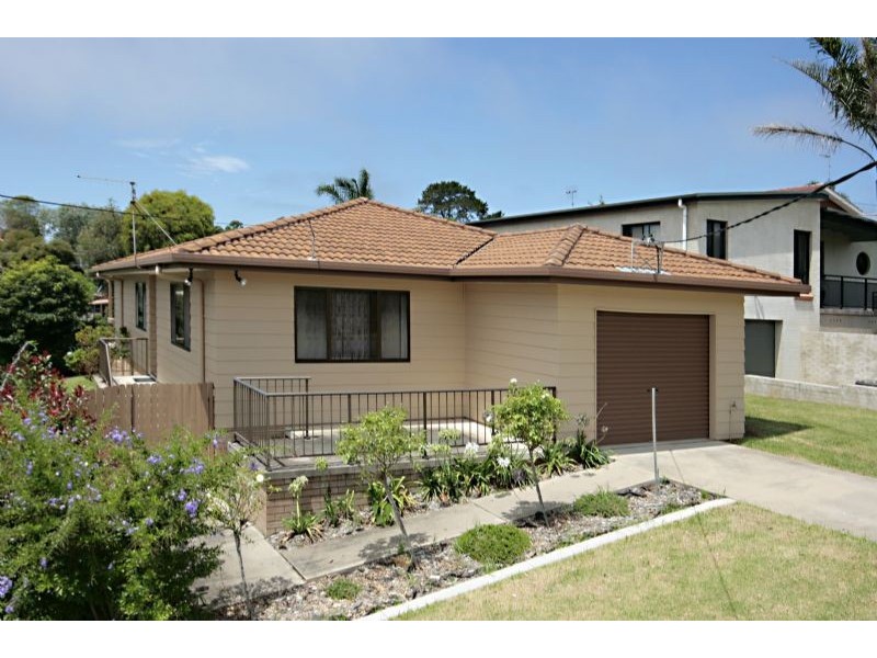 18 Boondi Street, Malua Bay NSW 2536
