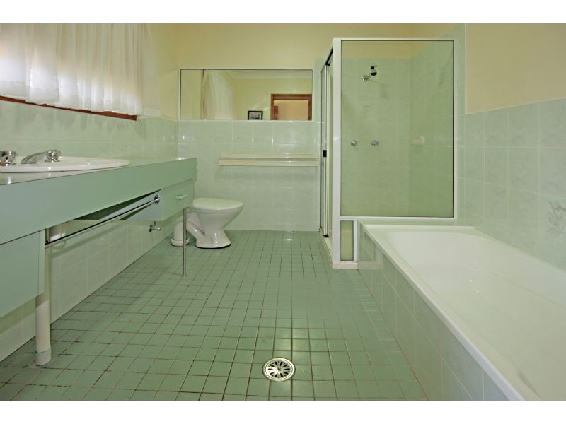 18 Boondi Street, Malua Bay NSW 2536