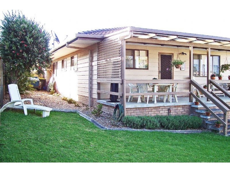 18 Boondi Street, Malua Bay NSW 2536