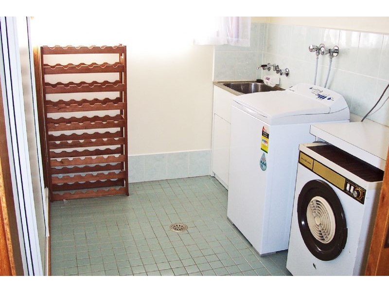 18 Boondi Street, Malua Bay NSW 2536