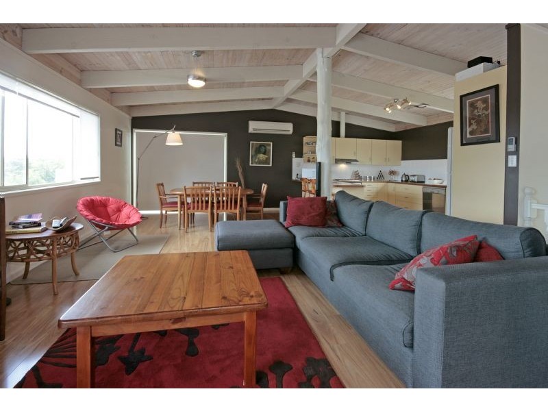 19 Forest Parade, Tomakin NSW 2537