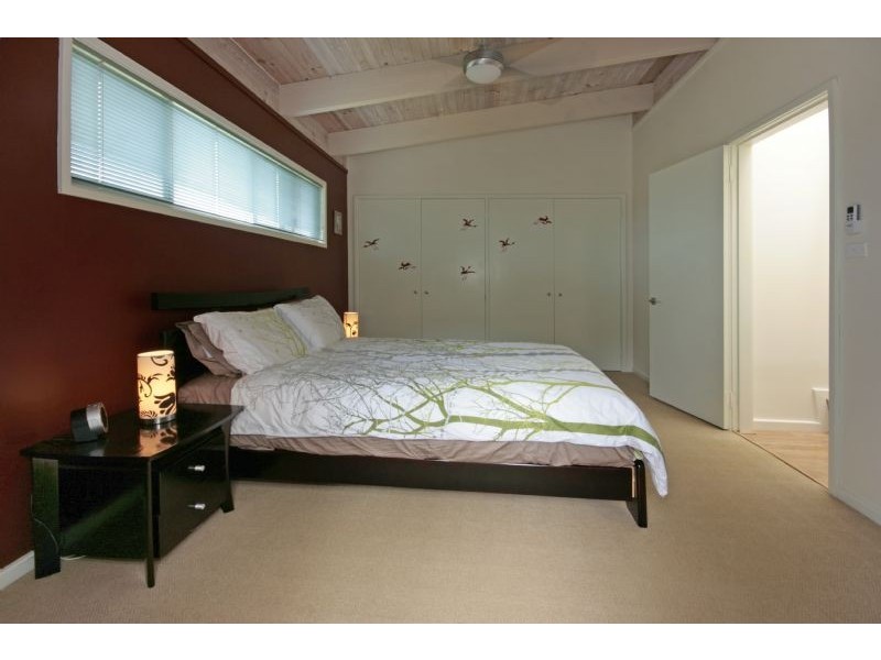 19 Forest Parade, Tomakin NSW 2537