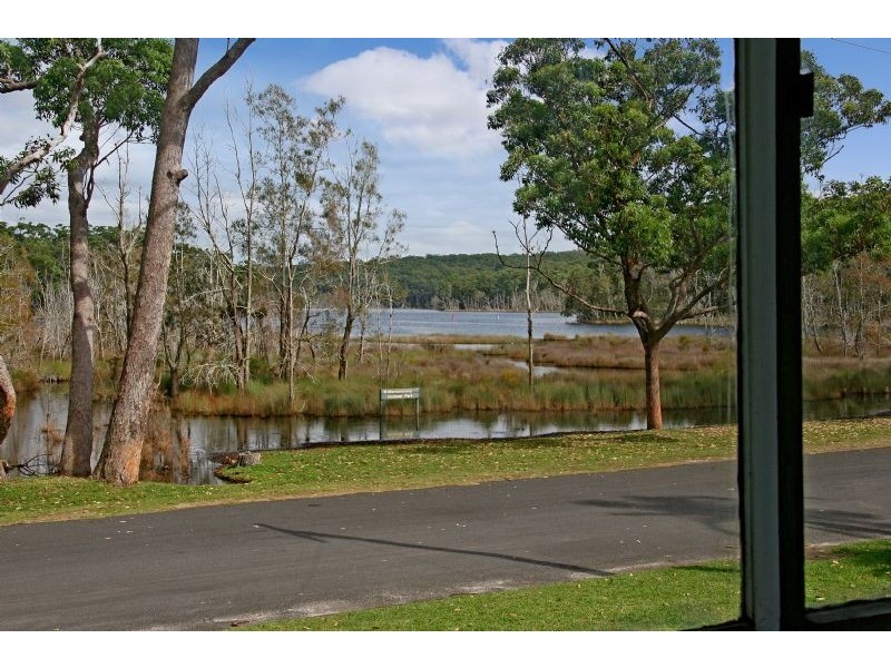 20 Lakeside Drive, South Durras NSW 2536