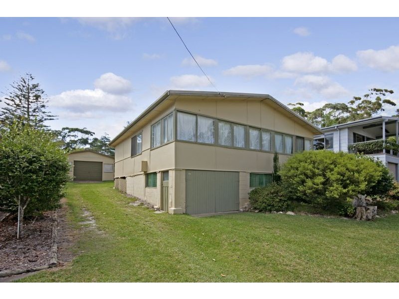 20 Lakeside Drive, South Durras NSW 2536