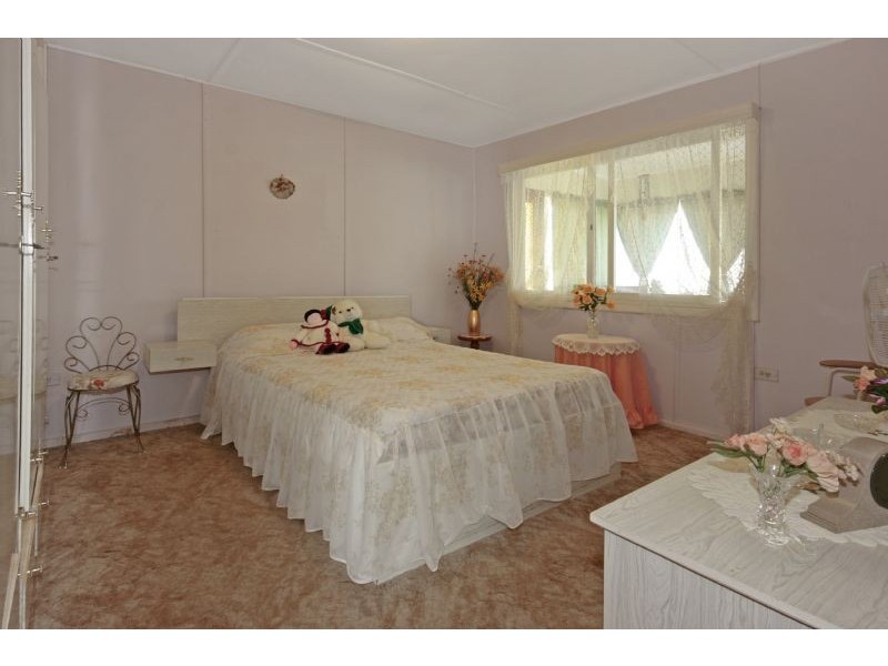 20 Lakeside Drive, South Durras NSW 2536