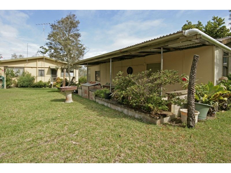20 Lakeside Drive, South Durras NSW 2536