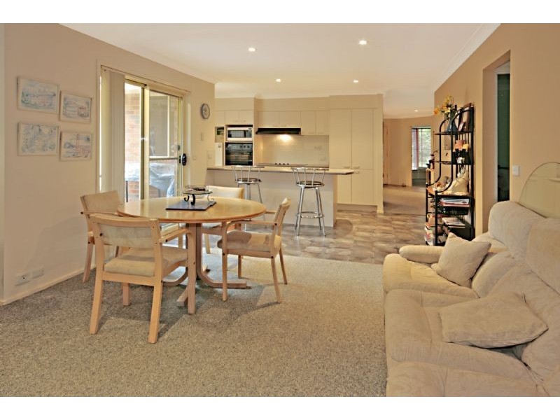 5 Northside Close, North Batemans Bay NSW 2536