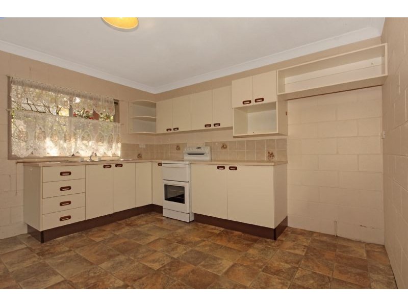 15 Edward Road, Batehaven NSW 2536
